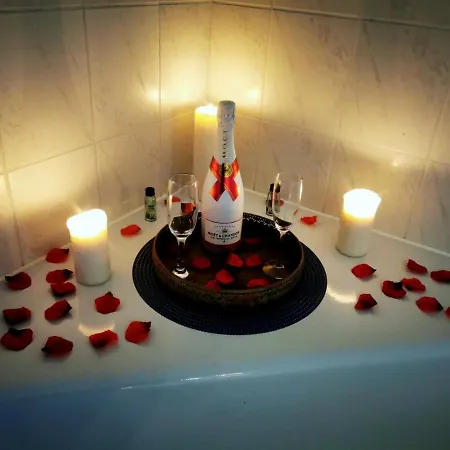 アパート 1 Zkb Dg - Direkt Am Kurpark - Zentrale Lage ヴィルヘルムスハーフェン